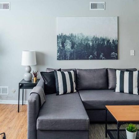1Br Stylish Apartment, Perfect For Getaway - Oakdale 201 Чикаго Екстер'єр фото